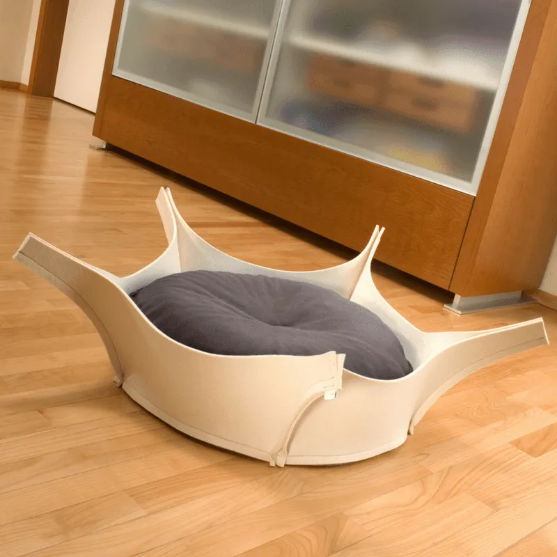 Harry Orthopedic Pet Bed - Cream Felt