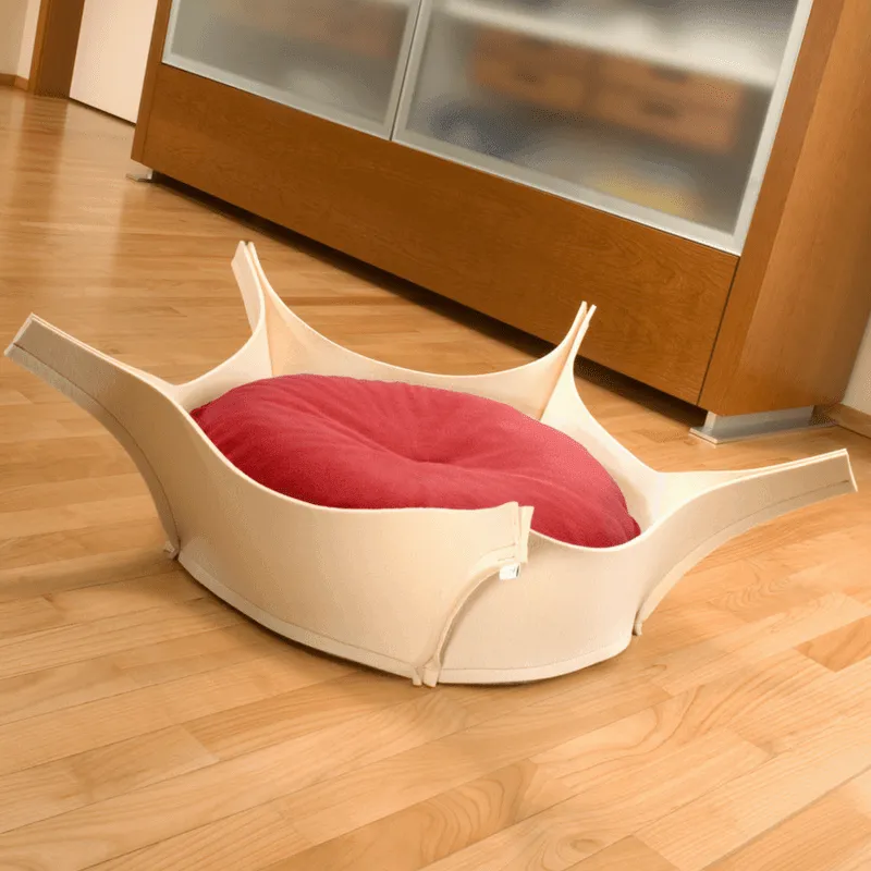 Harry Orthopedic Pet Bed - Cream Felt