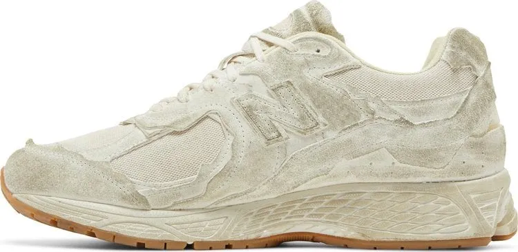 New Balance 2002R 'Protection Pack - Distressed' sneakers, white